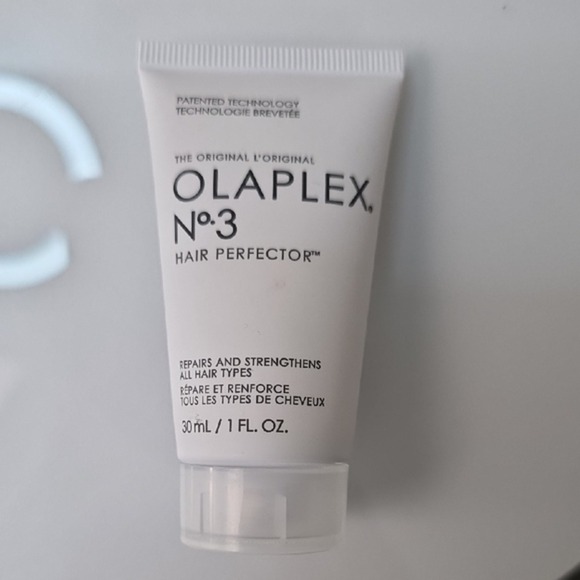 OLAPLEX Other - OLAPLEX No.3 Hair Perfector - Classic White